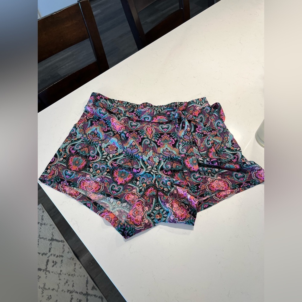 Torrid Shorts Women's Plus Size 1X Pink Floral Tie Waist Paisley Black Purple